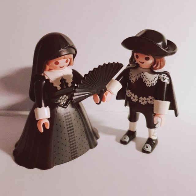 레이스짜는여인