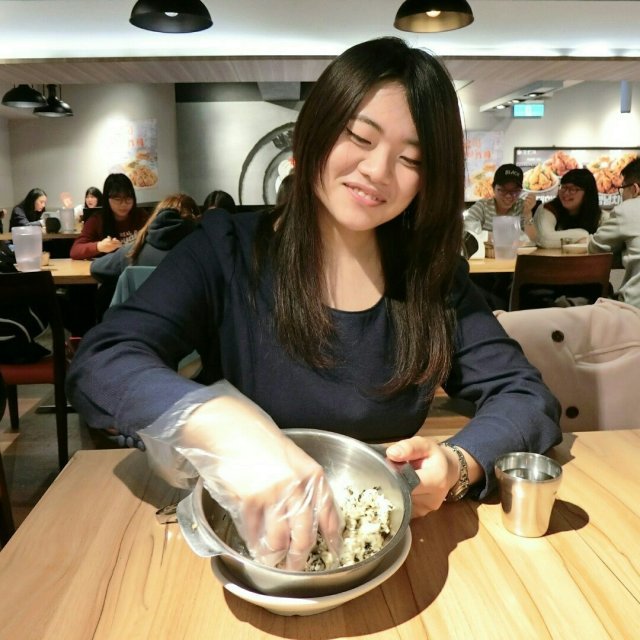 왕샤오치엔 왕효천 Stella