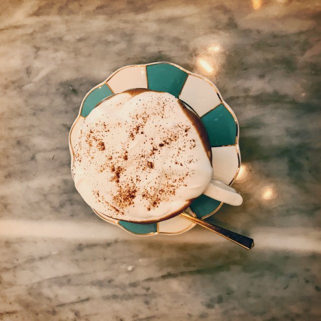 비행기날개아래문