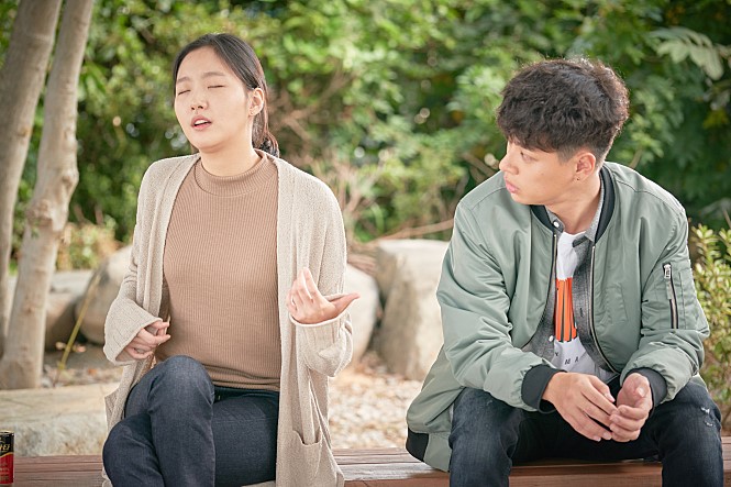 <변산> 배우 박정민 김고은의 단단한 연기에 빠지...