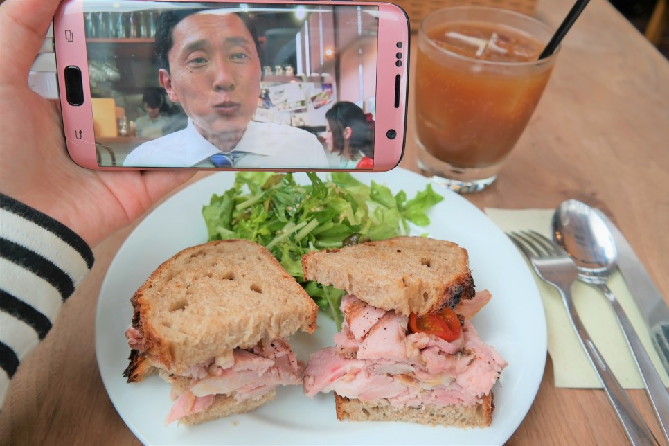 고독한 미식가 여행 고타케무카이하라 마치노 팔러...