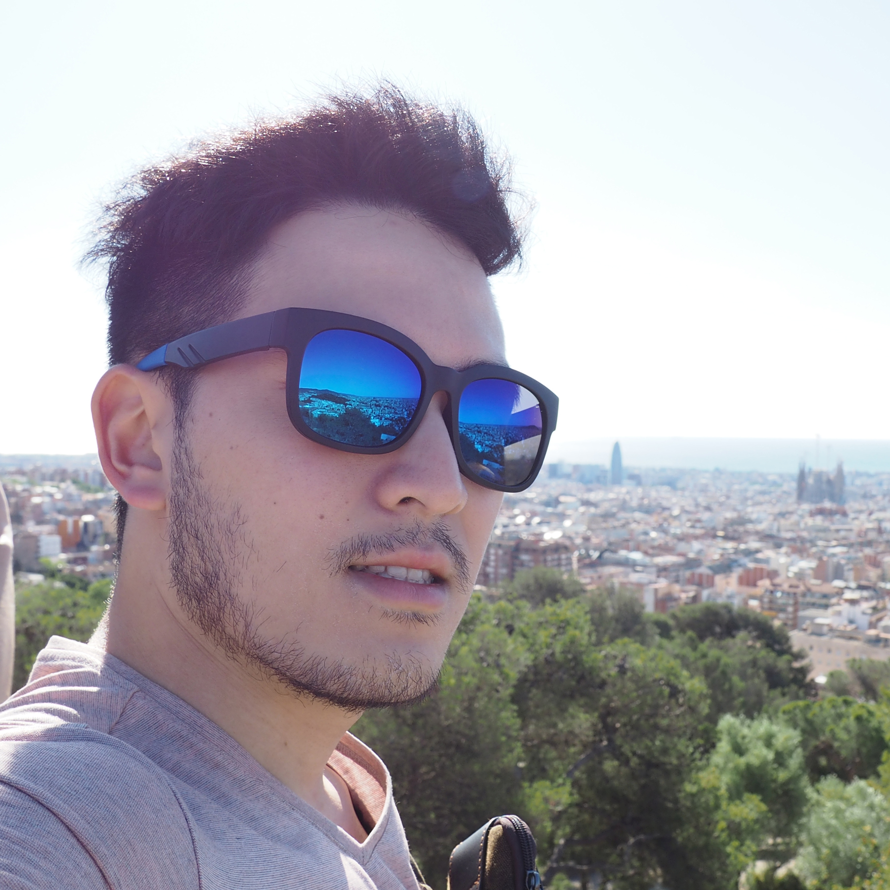 반 조각 바게트와 소금 후추