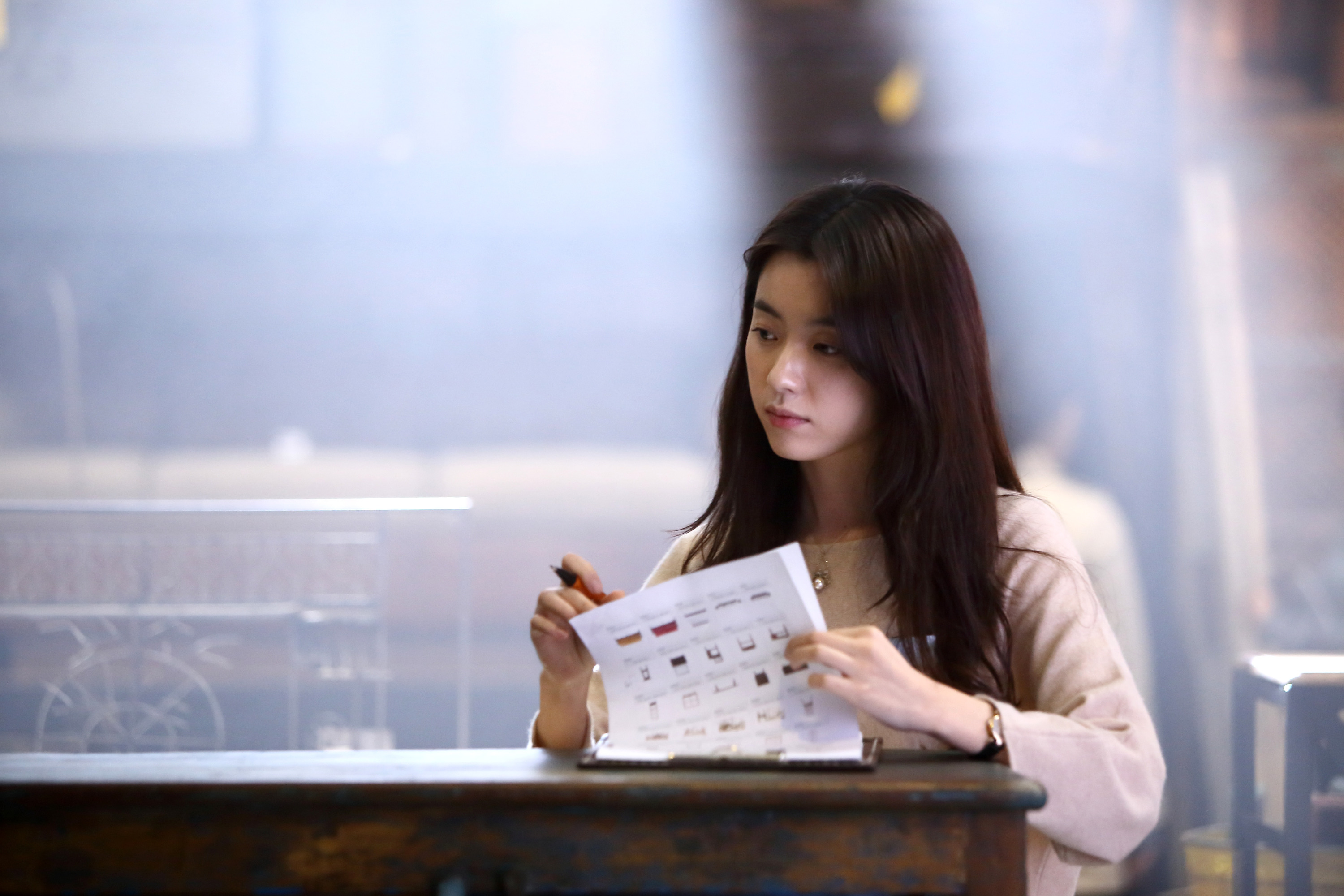 영화 뷰티 인사이드, 그곳을 스치다. - 이수(한효...