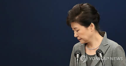 헌재는 이정미는 칭찬받아 마땅한가