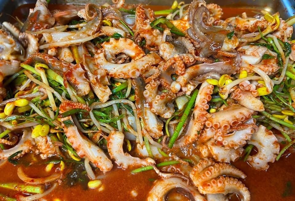 쭈꾸미와 낙지 철판구이의 끝판왕