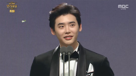 'MBC 연기대상' 구태 3종세트 정체불명·무더기·남발