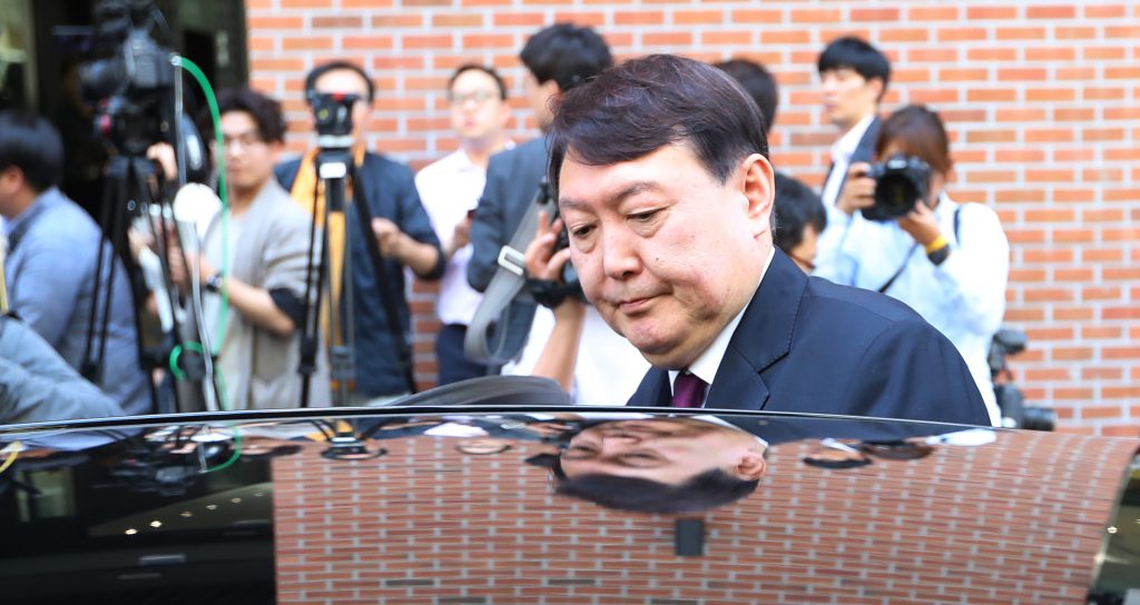 윤석열 사단, 우병우와 뭐가 다른가