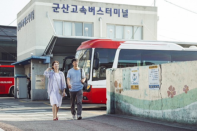 그렇게 보일 뿐이겠죠, <군산> - 영화 <군산> 리뷰