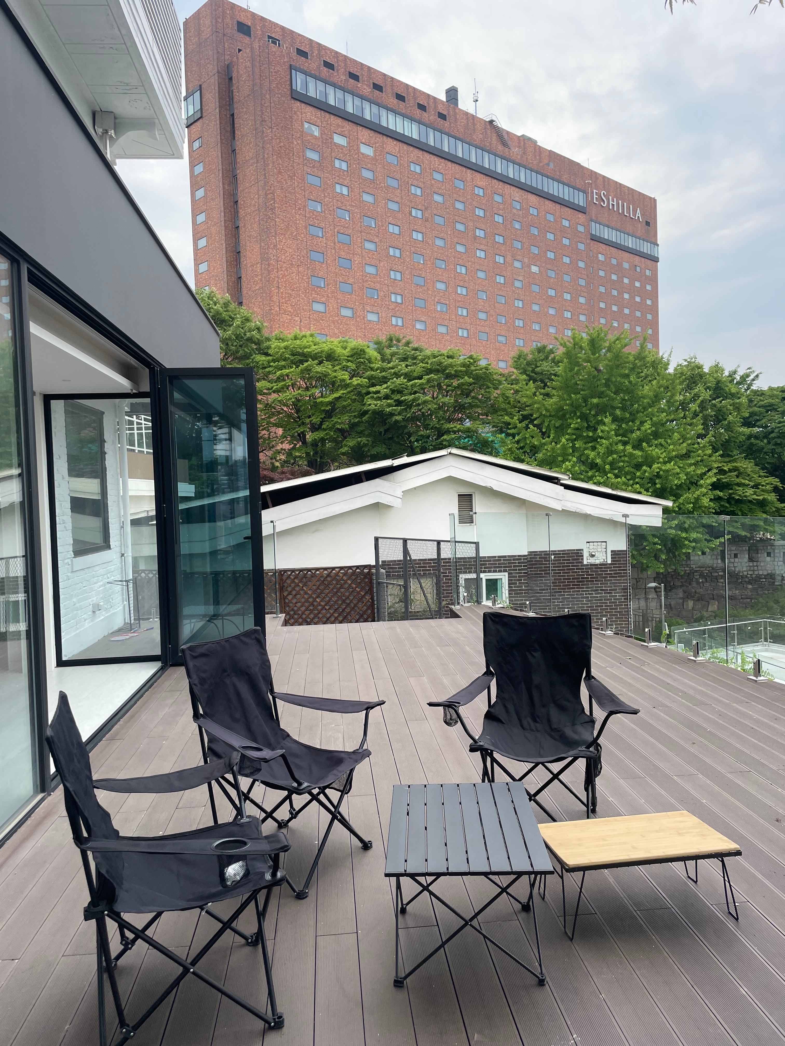 다산성곽길, 감성듬뿍 향월재 카페