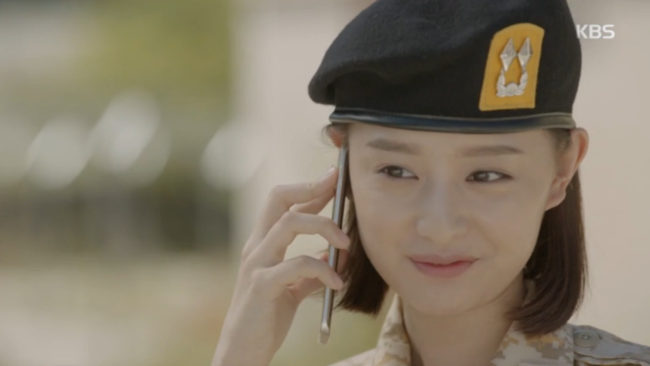 '태양의 후예' 눈만 마주쳐도 "진짜? 좋겠다" - 5...