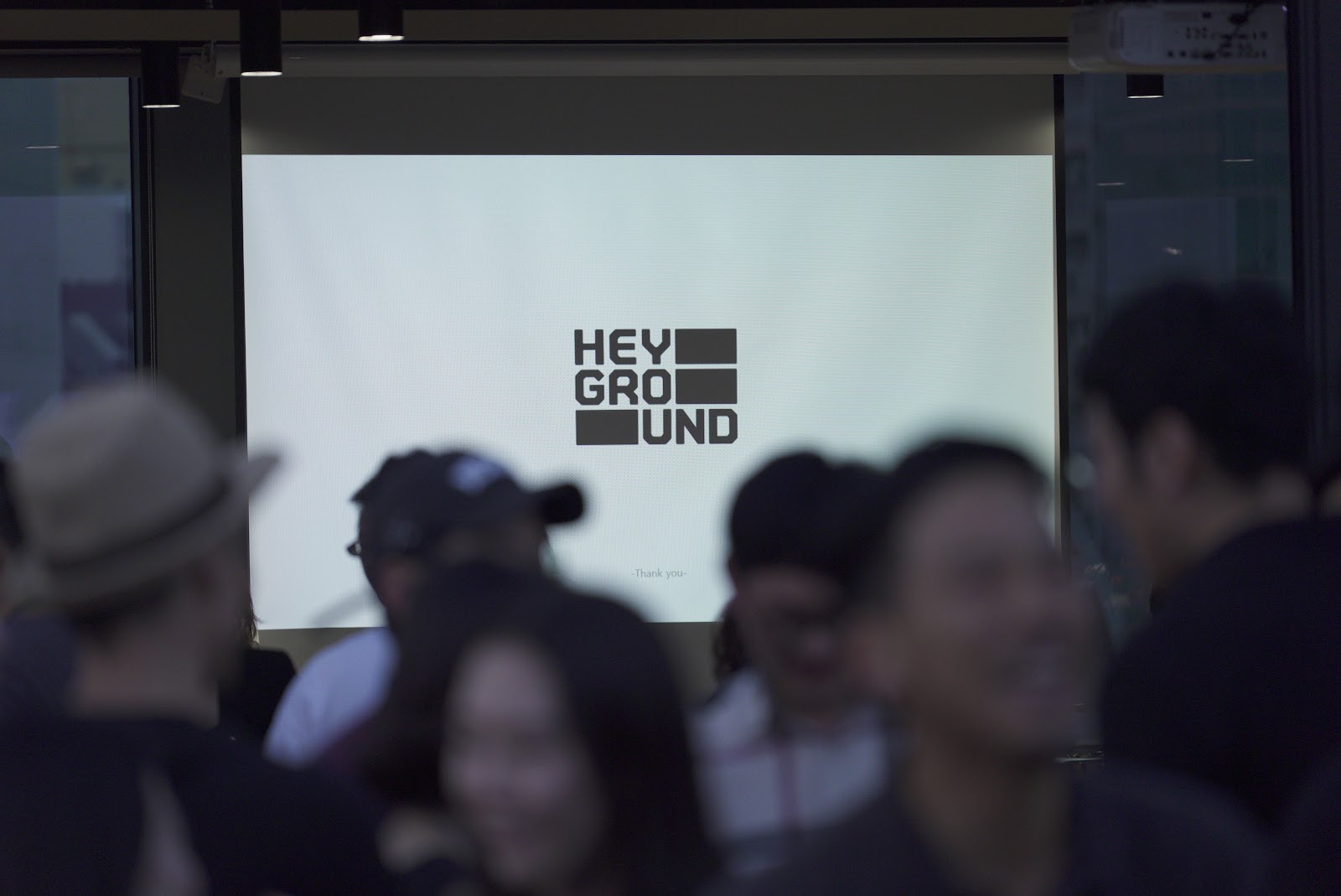 우리모두 HEY 하고 인사하는 그 날까지 - 헤이그라...