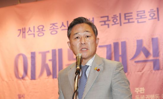 반려동물이지만 가축이고, 살아있지만 물건인 개?