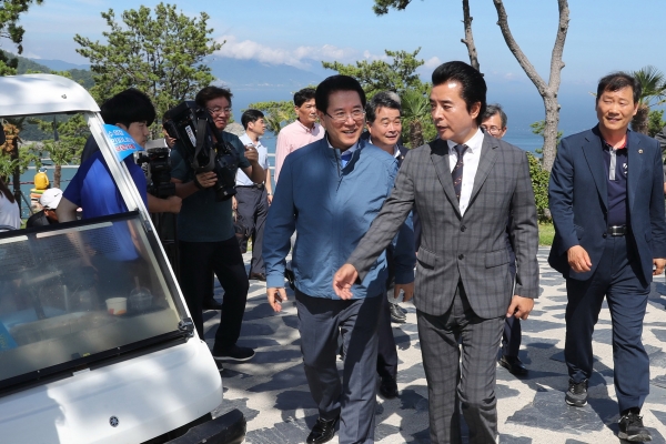 김투어 이미지