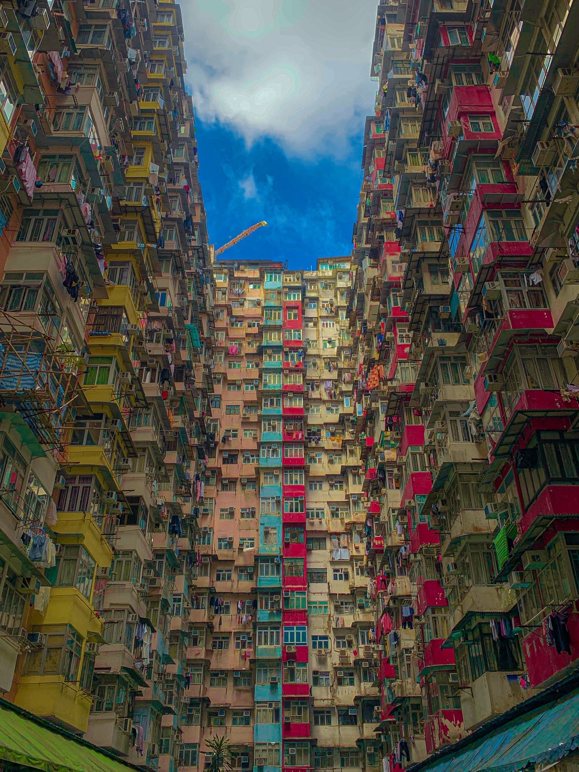 사그라드는 홍콩의 불빛