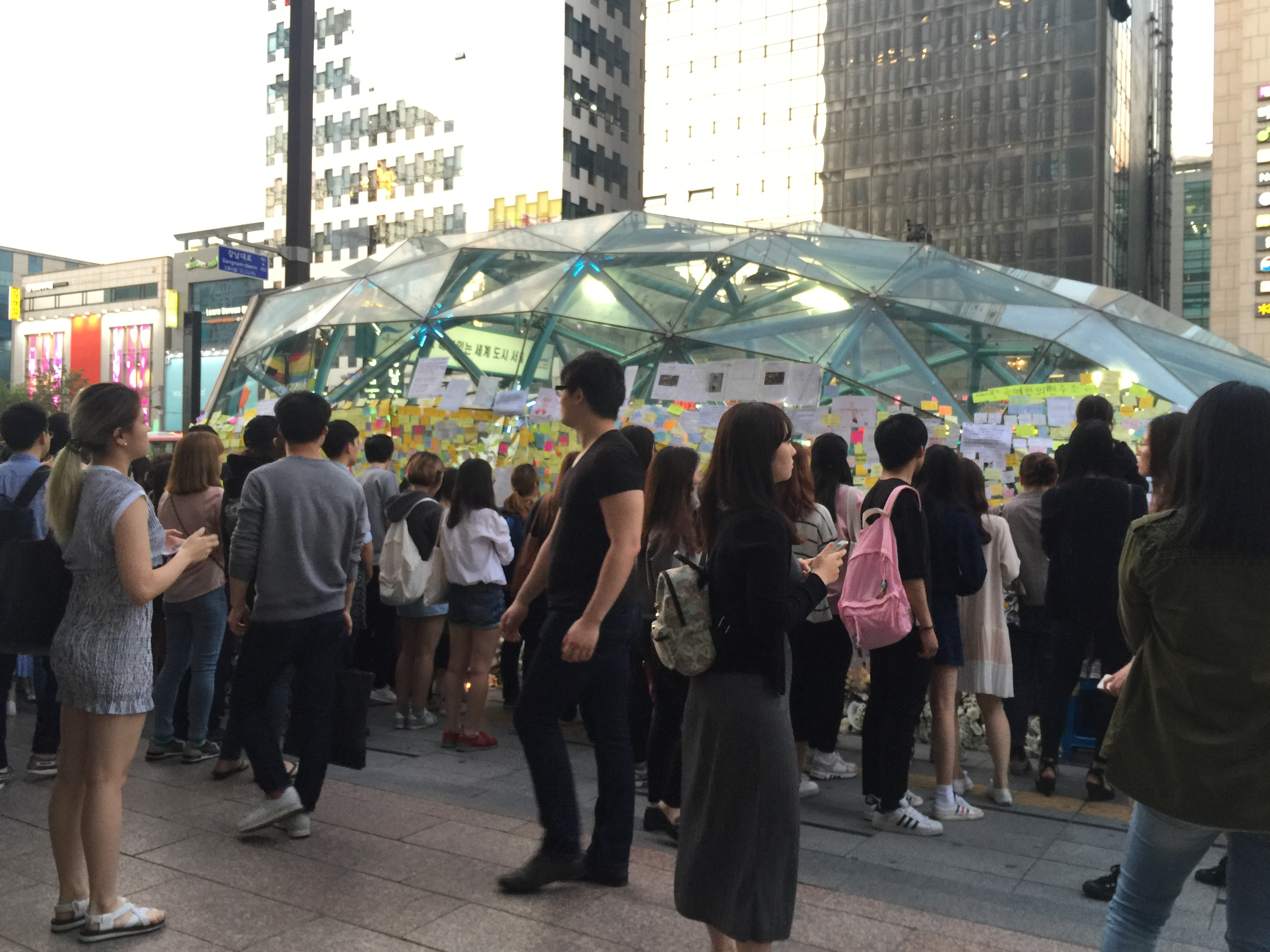 인간적인 감정과 기자 사이 - - 강남역 살인 사건 ...