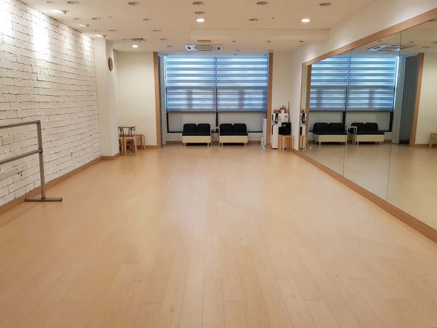 현댄스스튜디오 이미지