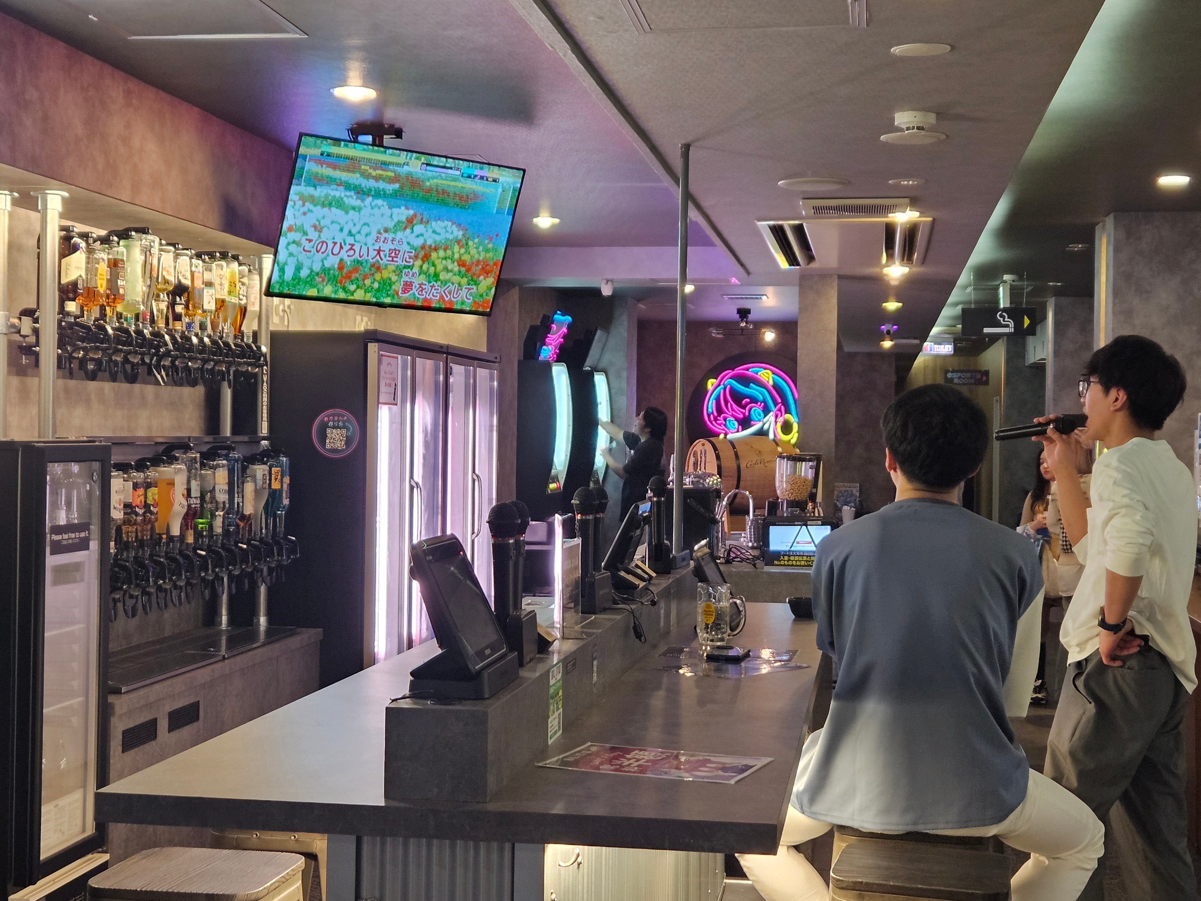 노래방의 원조, 일본 가라오케