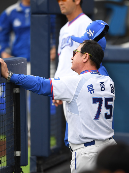 김한수 감독 선임에 대한 절차상의 아쉬움 - 꼭 그...