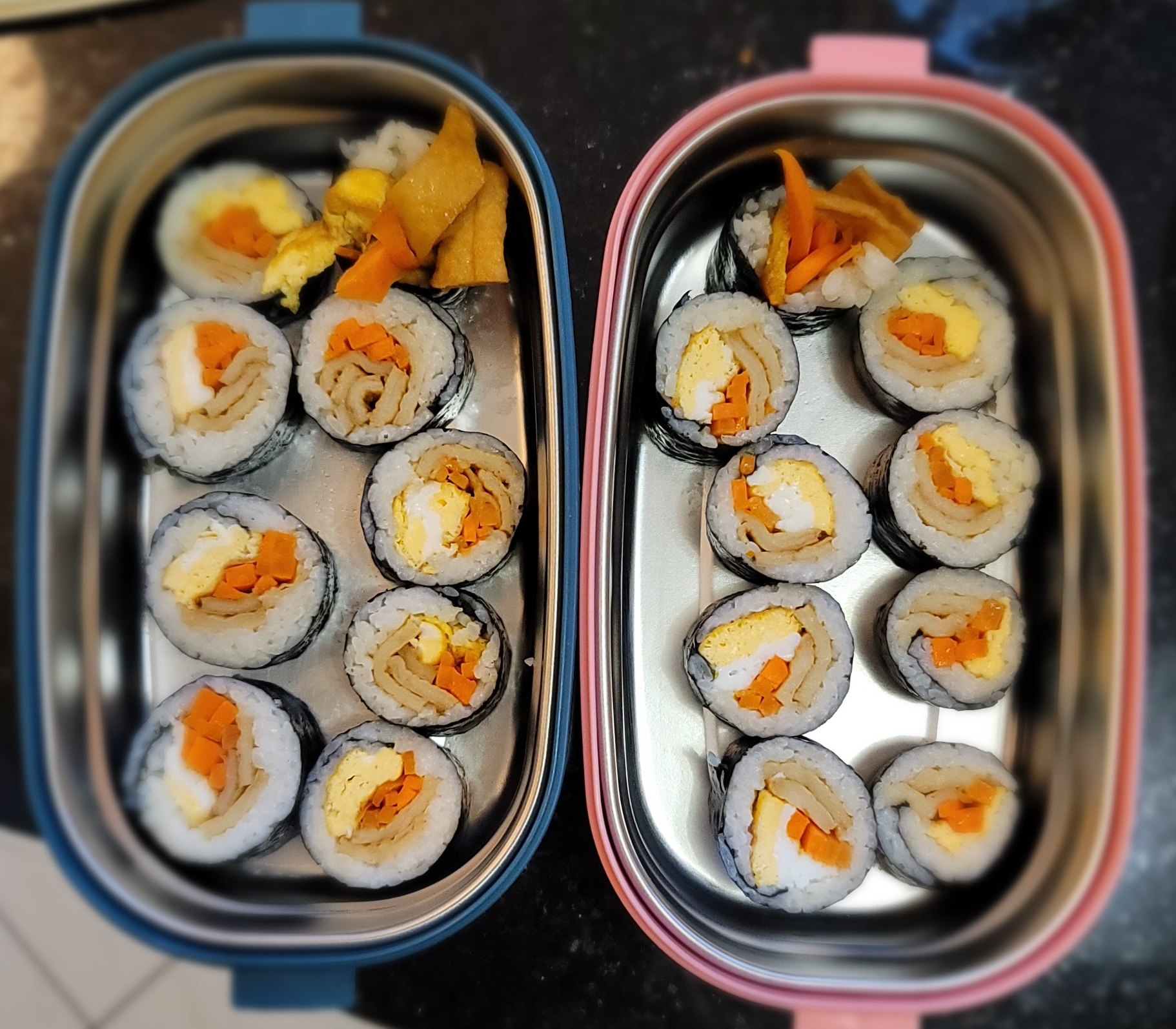 아침마다 김밥 마는 엄마