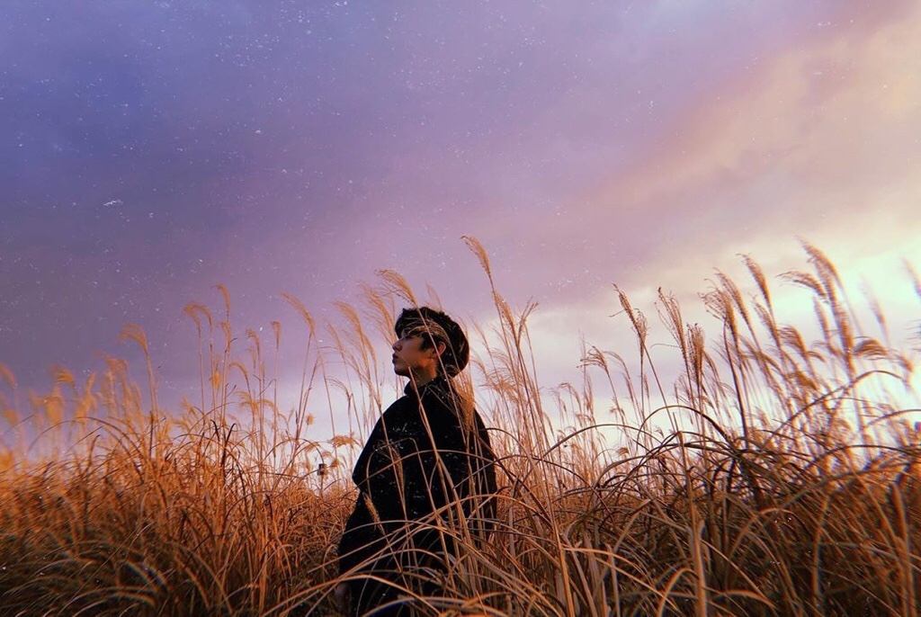 호수에 맺힌 달빛