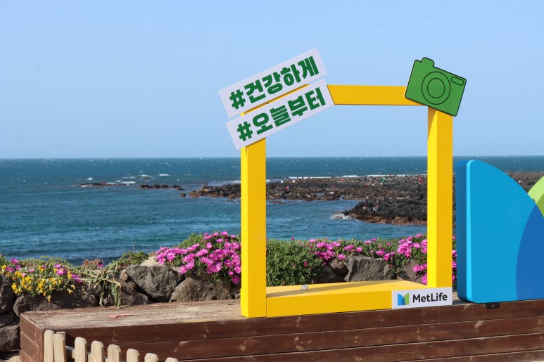 [제주여행] 좋은 바다가 보이는 카페_외도 339