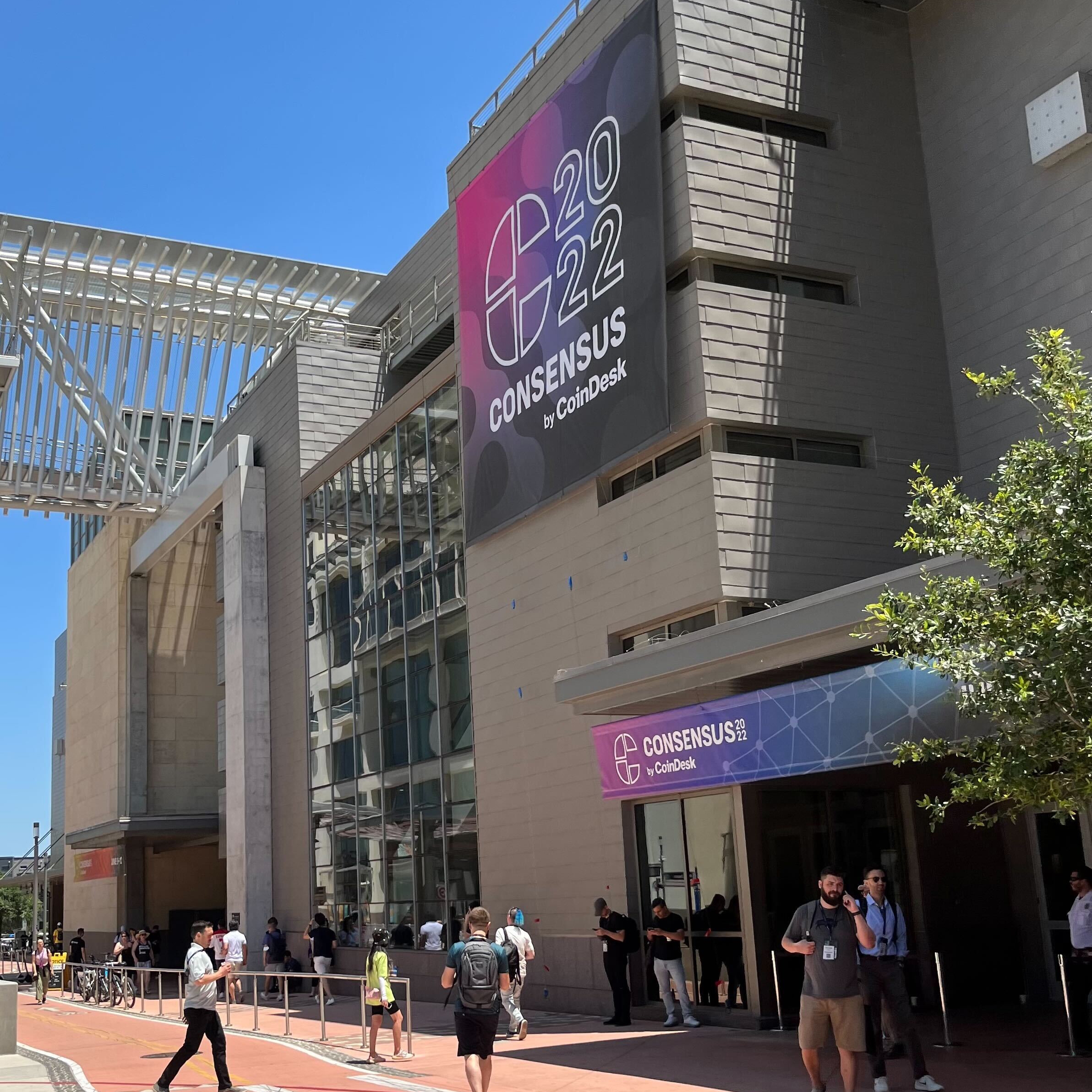 디자이너가 바라본 Consensus 2022