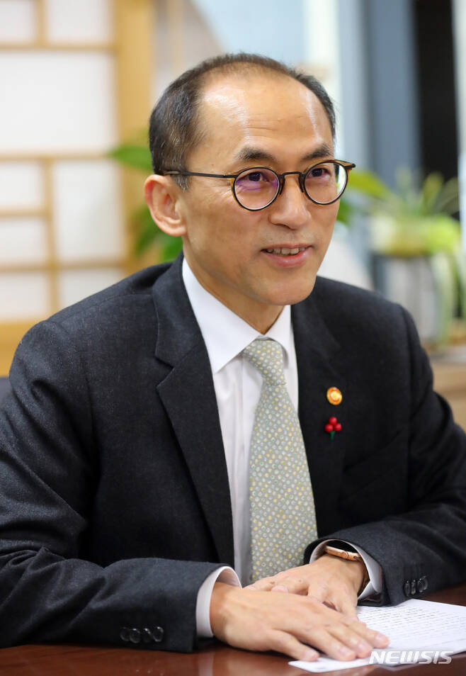 라인정보기술 이미지