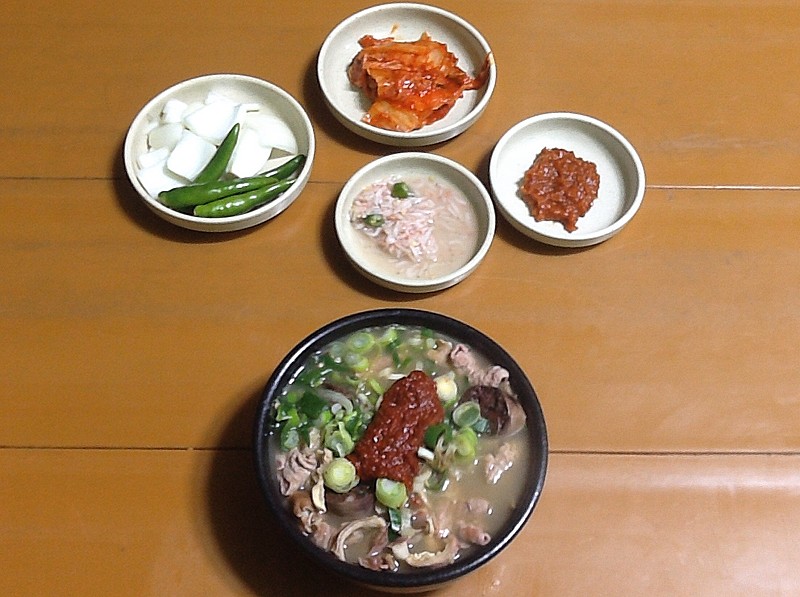 13화 하얀 서리꽃을 녹인 시골순대국밥