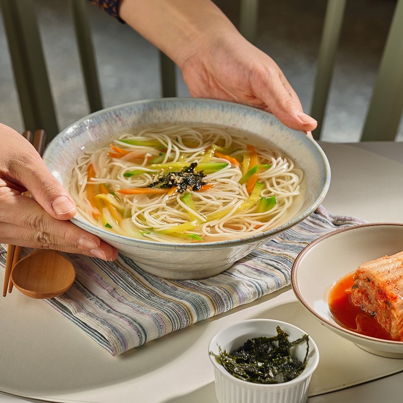 봄비 오는 날엔 잔치국수