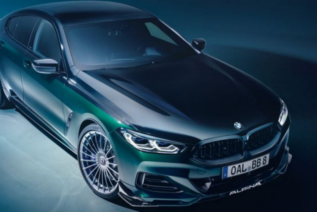 BMW의 첫 번째 알피나 모델이 출시되며 클래식 럭셔리 V8을 부활시킬 수 있습니다.