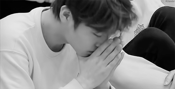 여전히 봄이어서 - 1년 전의 어느 날, 그리고 오늘.
