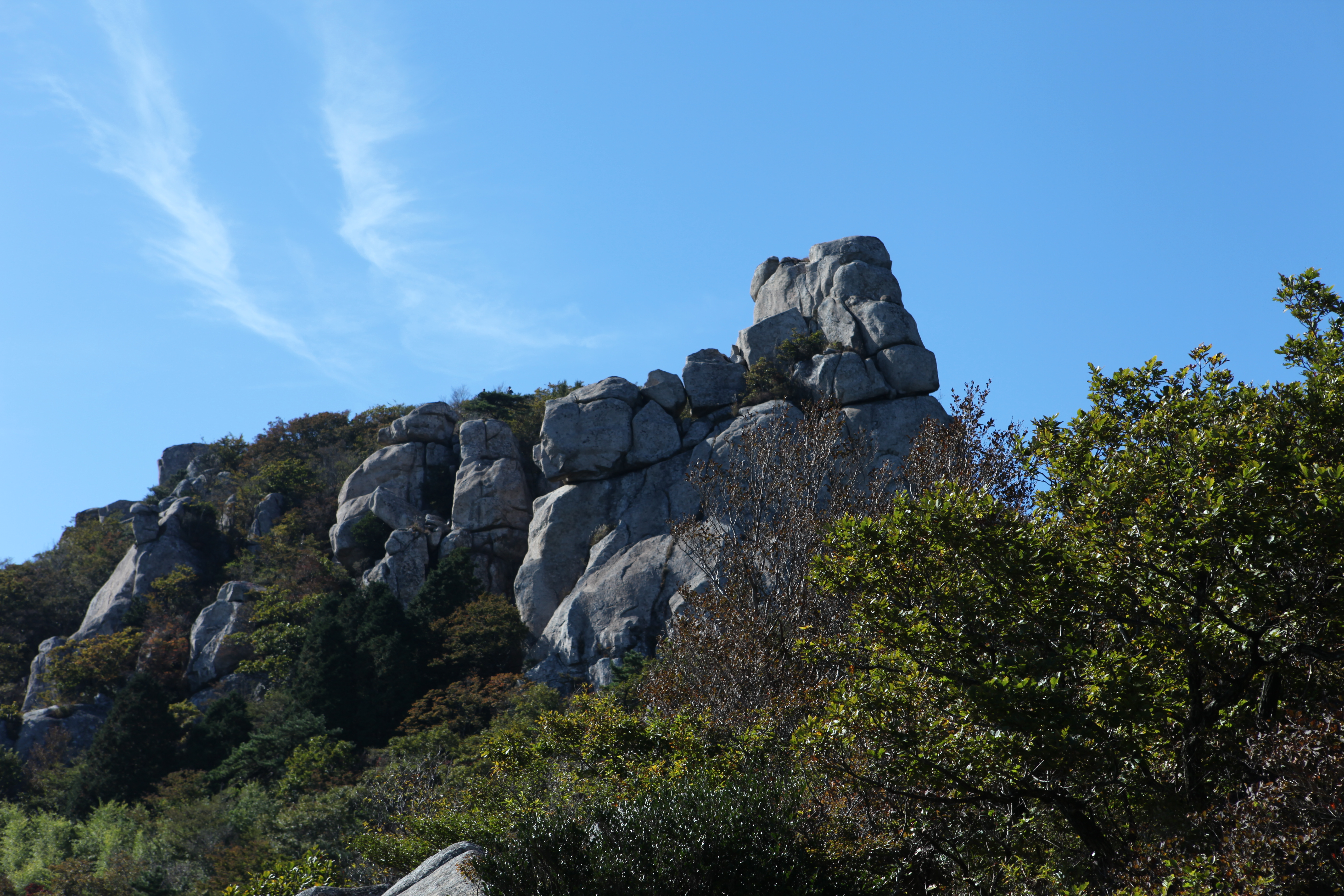 올라서면 저절로 開眼될듯한 곳, 금산 보리암 - 경...