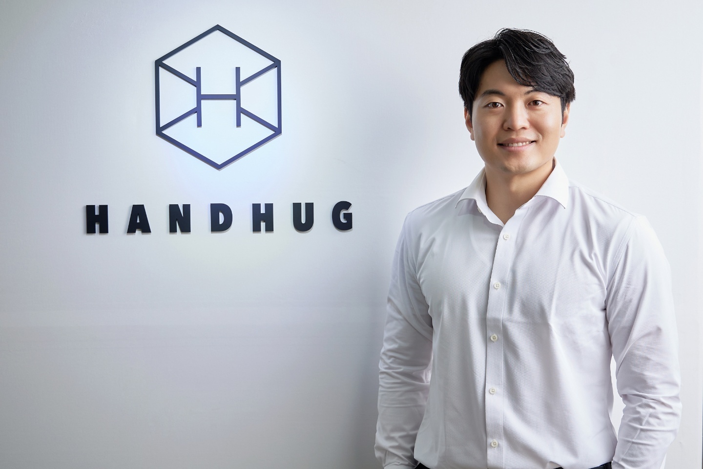 핸드허그 이미지