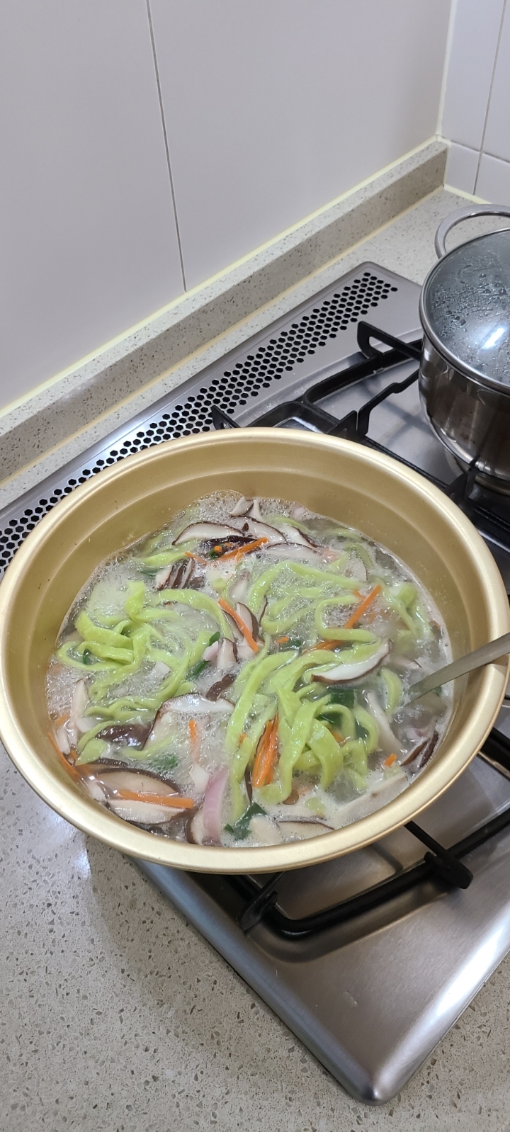 양푼이 이미지
