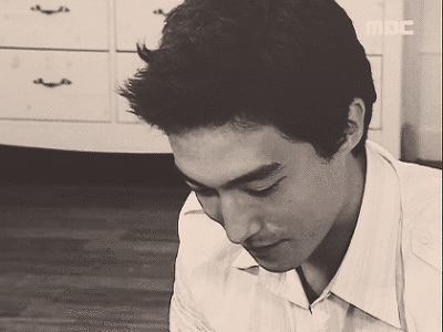 9b8dabd8403b7ef7b3d541b83d581558e0e22dd7