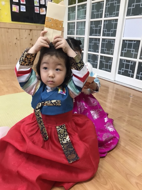 설하한복 이미지