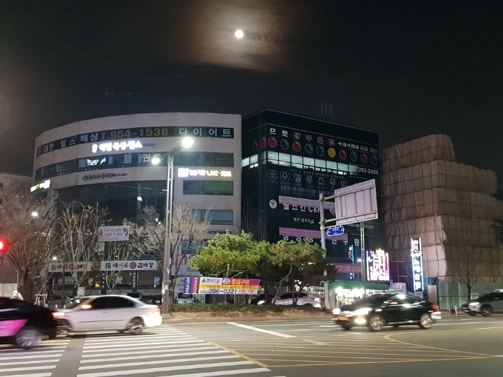 퀸가요주점 이미지