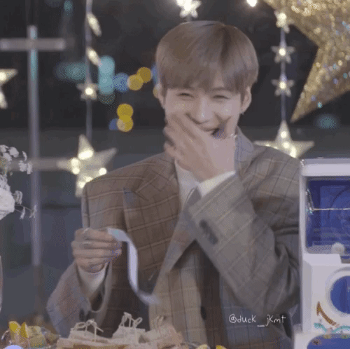 [샤이니] 눈웃음 치는 태민이.gif | 인스티즈