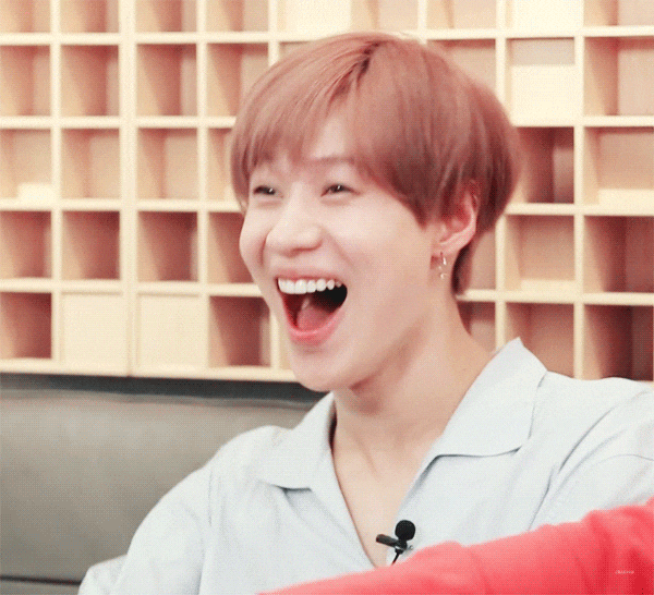 [샤이니] 눈웃음 치는 태민이.gif | 인스티즈