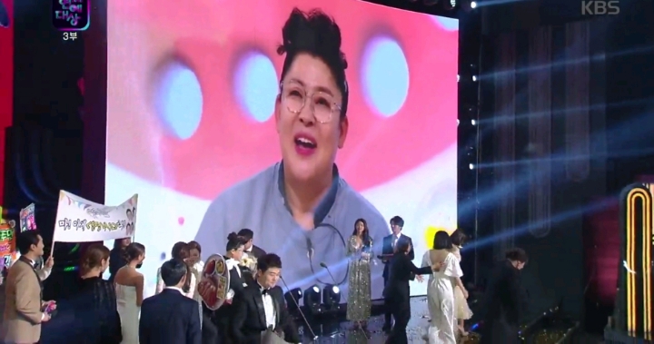 [kbs연예대상] 영자언니가 받은 또다른 상 | 인스티즈