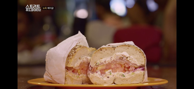 [스푸파2] 뉴욕 베이글 먹다가 갑자기 누나 디스하는 산체스씨 | 인스티즈