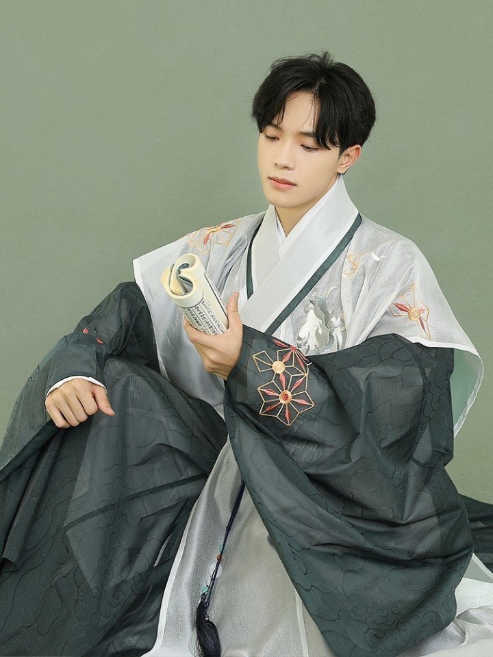 아예 상투틀고 한복입은채로 티비나오는 중국 연예인들.. | 인스티즈