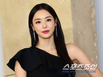 오늘 AAA 시상식 레드카펫 이다희.jpg | 인스티즈