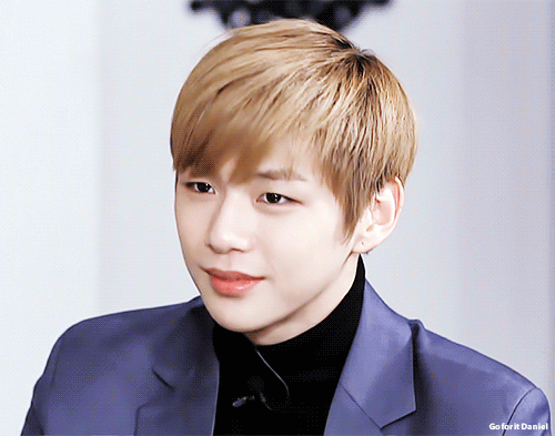 [강다니엘외] 성공한 덕후와 최애 아이돌이 만났을때 | 인스티즈