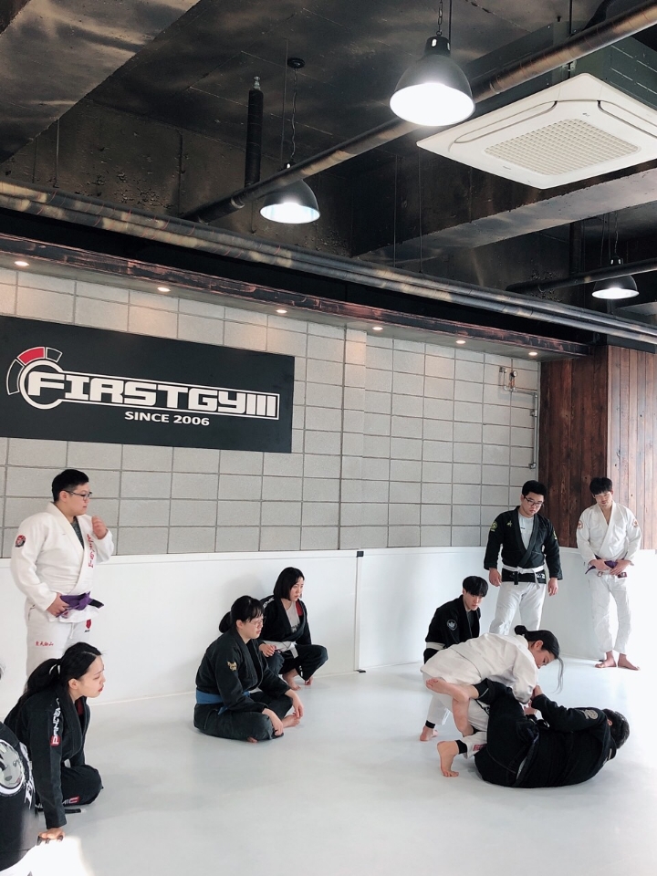 퍼스트짐 이미지