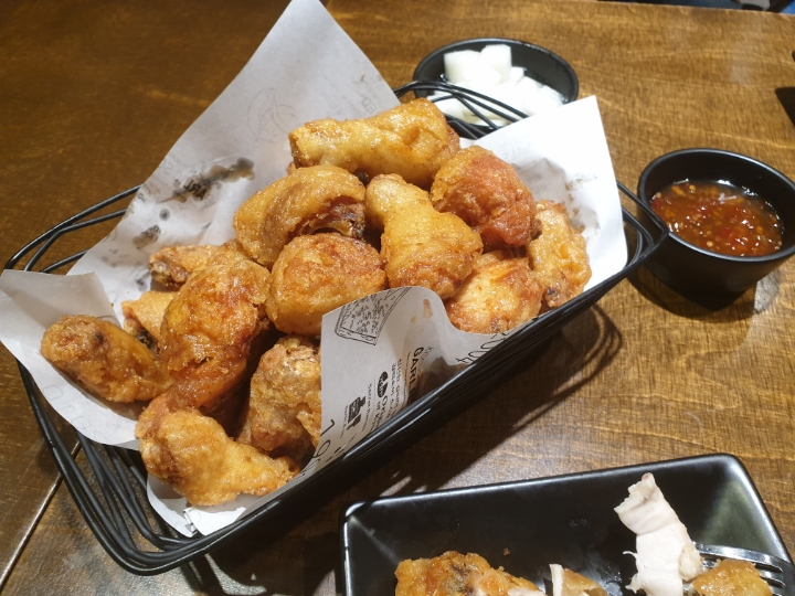 교촌치킨 이미지