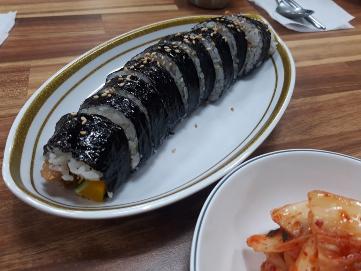 화담국수 이미지