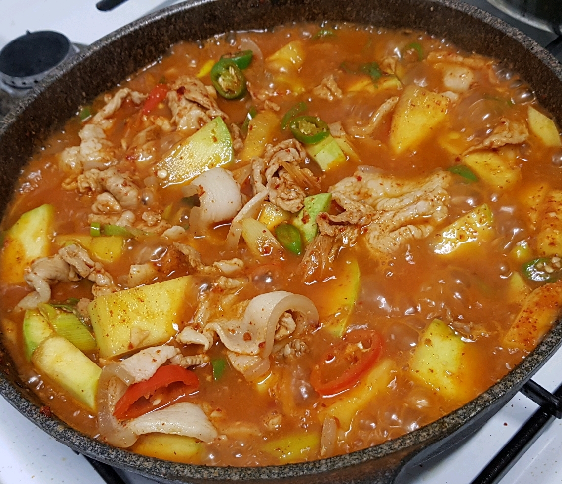 고기랑찌게랑 이미지