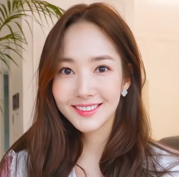 각자의 개성이 드러나는 신세경, 박민영, 한예슬, 안소희 Youtube INTRO | 인스티즈