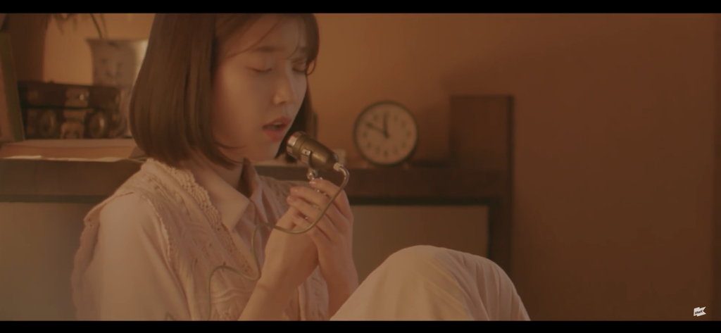 이효리와 아이유가 서로를 보며 쓴 노래가사.txt | 인스티즈